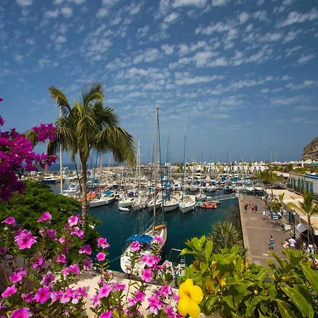 In Palmas Near Playa De Canteras *