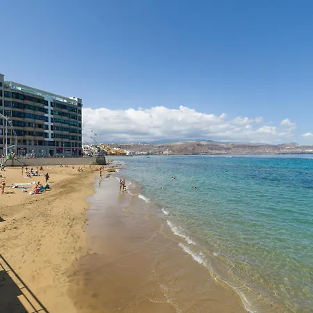 In Palmas Near Playa De Canteras * Las Palmas de Gran Canaria